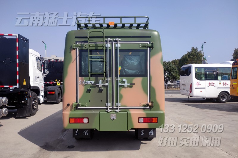沙漠客車(chē),四驅(qū)越野客車(chē),東風(fēng)客車(chē),15座中巴車(chē),沙漠旅游車(chē)