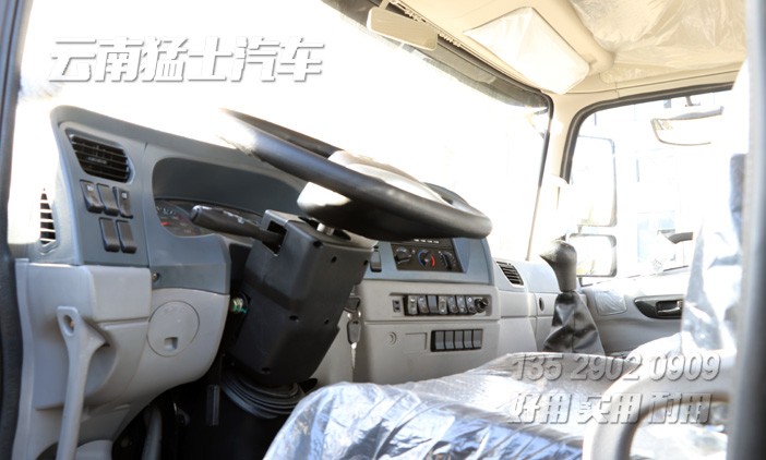 東風(fēng)天錦越野車,六驅(qū)EQ2102越野卡車,六驅(qū)越野底盤,東風(fēng)卡車,190馬力越野卡車,卡車出口