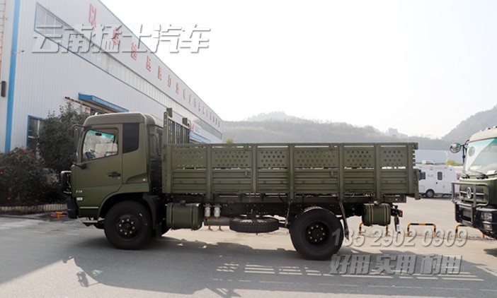東風(fēng)運兵車,4*2東風(fēng)卡車,東風(fēng)天錦6噸卡車,東風(fēng)天錦運輸車,EQ1120GA,軍用越野卡車
