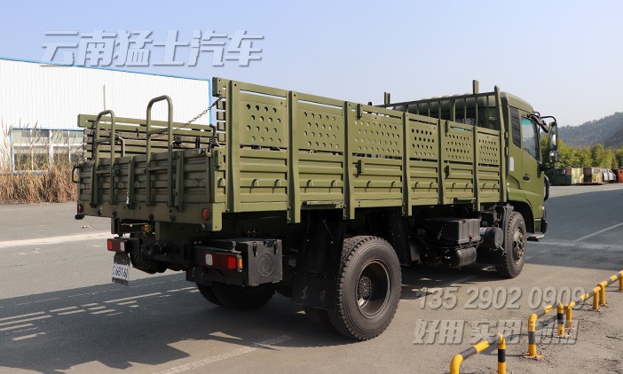 東風(fēng)運兵車,4*2東風(fēng)卡車,東風(fēng)天錦6噸卡車,東風(fēng)天錦運輸車,EQ1120GA,軍用越野卡車