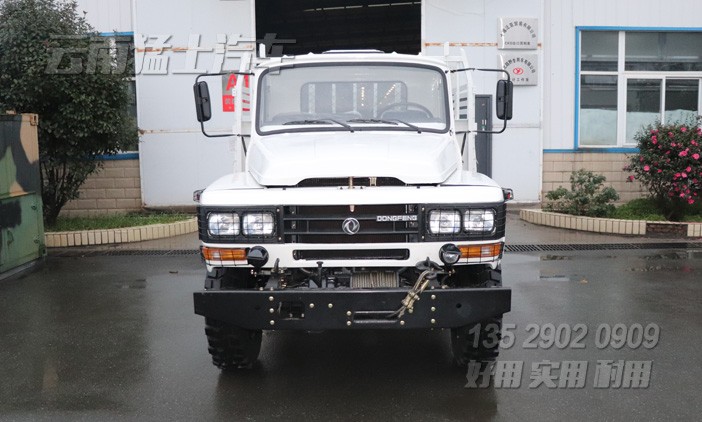 東風(fēng)六驅(qū)越野車,東風(fēng)尖頭卡車,四驅(qū)六驅(qū)長(zhǎng)頭卡車,東風(fēng)卡車出口,EQ240,6*6越野運(yùn)輸車