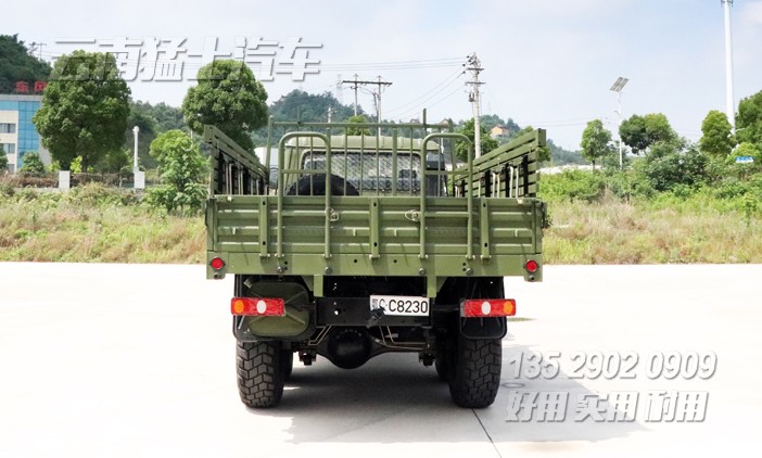 東風越野卡車,雙排卡車銷售,3.5噸越野卡車,EQ2102運兵車,東風四驅六驅卡車,東風卡車出口