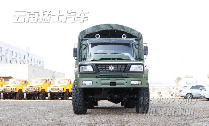 東風(fēng)尖頭自卸車,東風(fēng)六驅(qū)卡車,六驅(qū)自卸車,越野自卸車,自卸車出口,6*6自卸車,EQ2100貨車