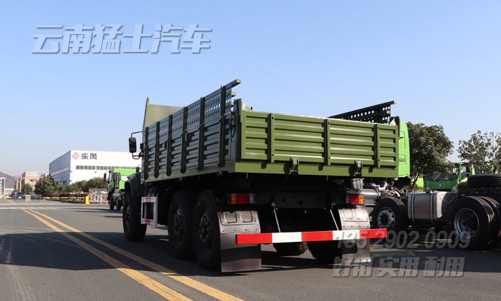 東風(fēng)尖頭自卸車,東風(fēng)六驅(qū)卡車,六驅(qū)自卸車,越野自卸車,自卸車出口,6*6自卸車,EQ2100貨車