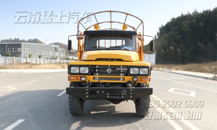 東風(fēng)六驅(qū)卡車,出口型卡車,尖頭載貨汽車,長(zhǎng)頭越野貨車,東風(fēng)經(jīng)典軍車,二噸半卡車,軍用越野車