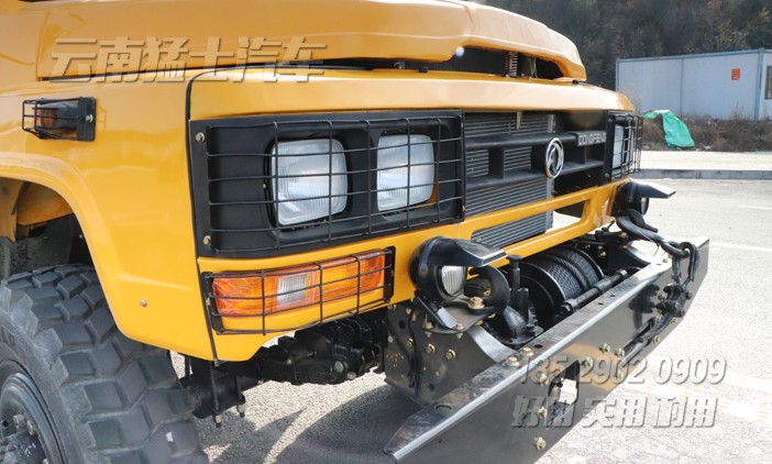 東風(fēng)六驅(qū)卡車,出口型卡車,尖頭載貨汽車,長(zhǎng)頭越野貨車,東風(fēng)經(jīng)典軍車,二噸半卡車,軍用越野車