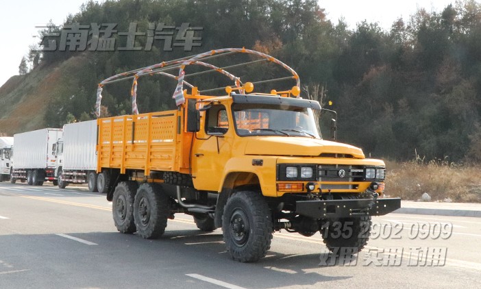 東風(fēng)六驅(qū)卡車,出口型卡車,尖頭載貨汽車,長(zhǎng)頭越野貨車,東風(fēng)經(jīng)典軍車,二噸半卡車,軍用越野車