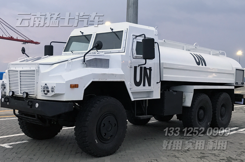 國際維和,反恐演練,六驅(qū)裝甲車,越野專用車,專用車定制,出口專用車,運兵車、救援車、服務(wù)車