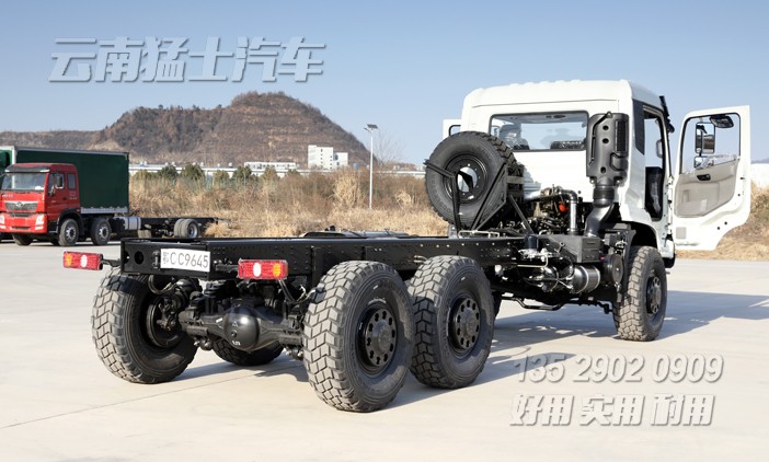 加長(zhǎng)底盤(pán),特種車(chē)底盤(pán),廂式車(chē)底盤(pán)改裝,越野專(zhuān)用車(chē),東風(fēng)6*6底盤(pán),專(zhuān)用車(chē)底盤(pán)改裝,加油車(chē)底盤(pán)改裝,運(yùn)水車(chē)底盤(pán)改裝