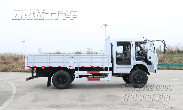 4*4東風卡車,輕型卡車,越野卡車,東風雙排卡車,3噸小型卡車,貨箱4.2米