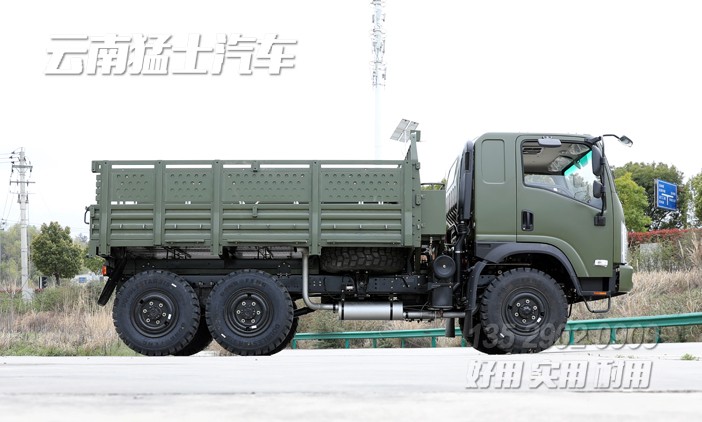 山貓卡車,平頭2082,六驅(qū)越野卡車,6*6公路運(yùn)輸車,柴油運(yùn)兵車,越野車改進(jìn)
