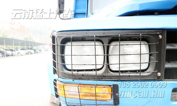 EQ2100自卸汽車,5噸尖頭自卸車,東風(fēng)藍(lán)自卸車,出口車專供,六驅(qū)自卸車,6*6公路運(yùn)輸車