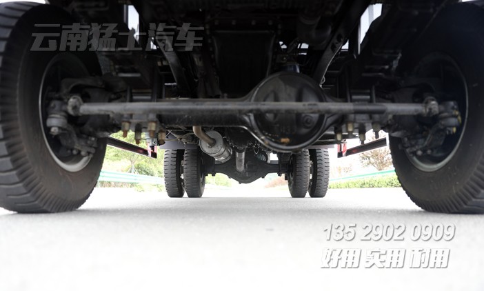 四驅倉欄車,4乘4倉柵式運輸車,3噸倉欄車,80馬力倉欄車,4*4畜牧車,輕卡果蔬運輸車,倉柵輕卡