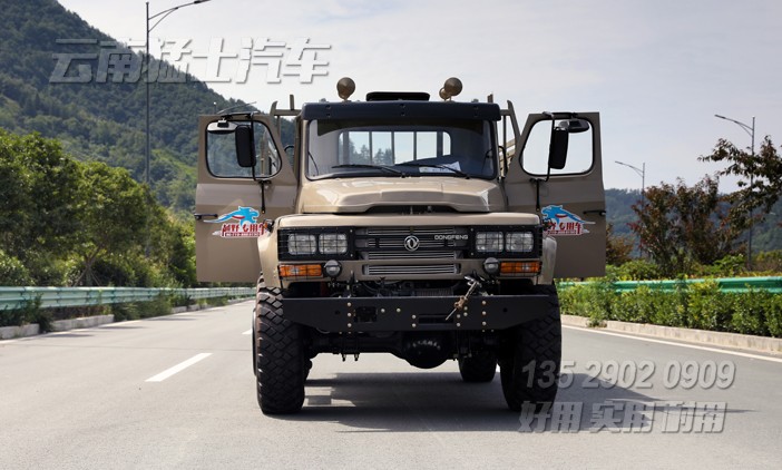 4*4尖頭駕駛室,東風(fēng)長頭2.5噸,越野長途卡車,絞盤出口越野車,越野載貨卡車