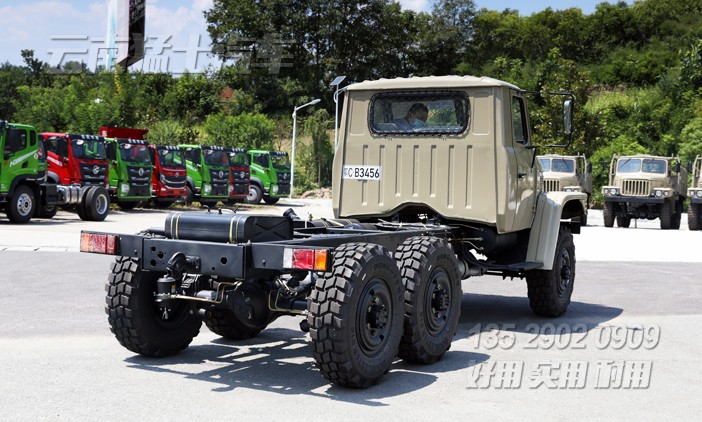 EQ2082E6DJ,東風(fēng)六驅(qū),二噸半越野車,6x6越野車,標(biāo)配卡車,長(zhǎng)頭卡車底盤