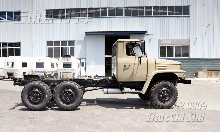 EQ2082E6DJ,東風(fēng)六驅(qū),二噸半越野車,6x6越野車,標(biāo)配卡車,長(zhǎng)頭卡車底盤
