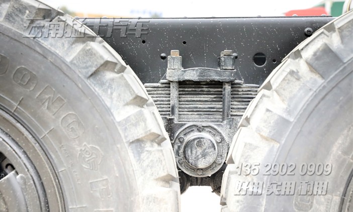 EQ2082E6DJ,東風(fēng)六驅(qū),二噸半越野車,6x6越野車,標(biāo)配卡車,長(zhǎng)頭卡車底盤