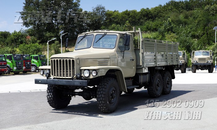 長(zhǎng)頭越野車,EQ240,六驅(qū)越野車,長(zhǎng)頭經(jīng)典卡車,絞盤卡車