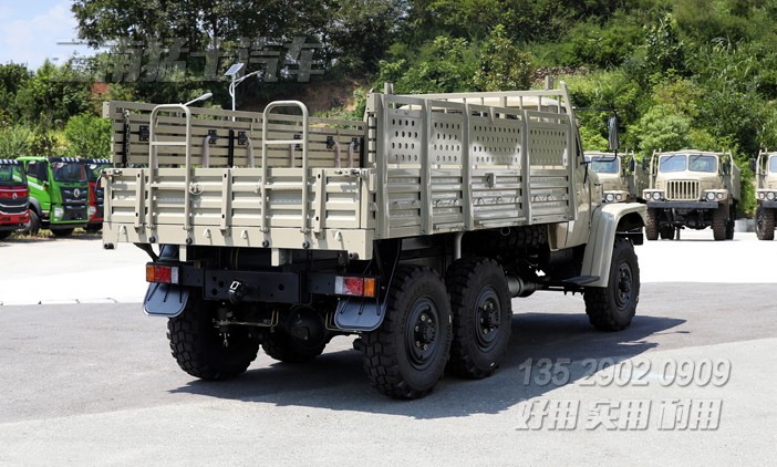長(zhǎng)頭越野車,EQ240,六驅(qū)越野車,長(zhǎng)頭經(jīng)典卡車,絞盤卡車