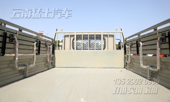 長(zhǎng)頭越野車,EQ240,六驅(qū)越野車,長(zhǎng)頭經(jīng)典卡車,絞盤卡車