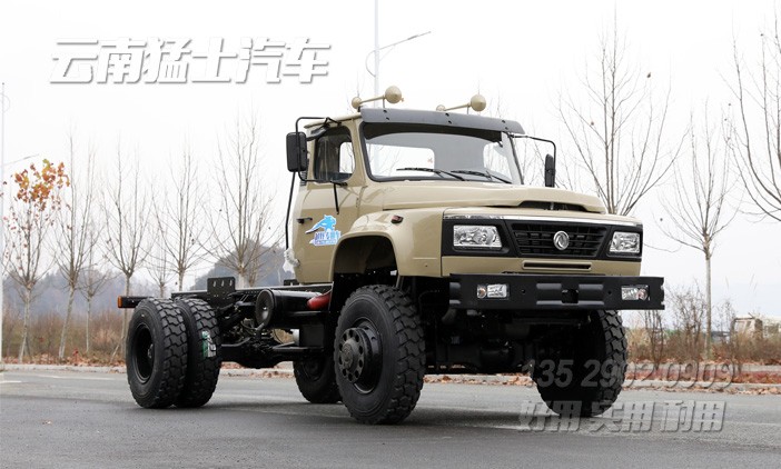 四驅(qū)東風(fēng)底盤(pán),尖頭越野專(zhuān)用車(chē),240馬力長(zhǎng)頭貨車(chē),專(zhuān)用車(chē)廠家,定制化二類(lèi)底盤(pán),18噸尖頭底盤(pán)