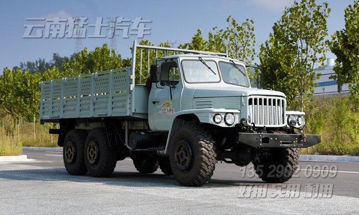 EQ245,東風民用越野車,4.8米貨箱卡車,六驅(qū)尖頭越野