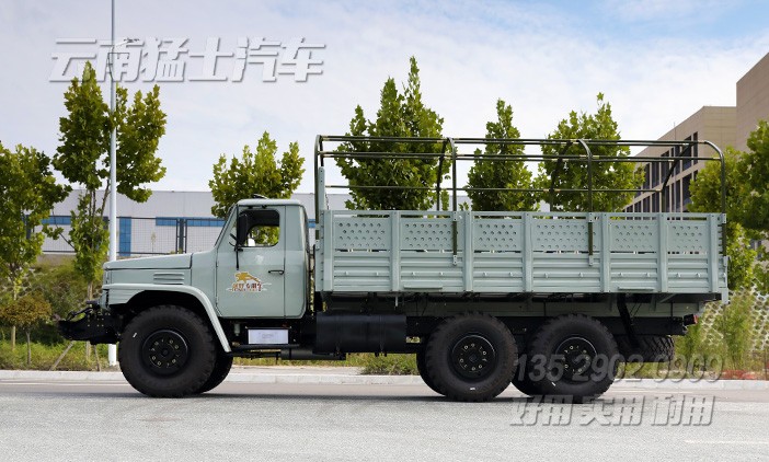 EQ245,東風民用越野車,4.8米貨箱卡車,六驅(qū)尖頭越野
