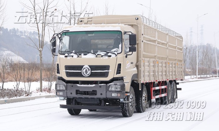 圍欄畜牧車,果蔬運(yùn)輸車,12米重型貨車,420馬力倉柵車,四橋卡車,東風(fēng)后八輪