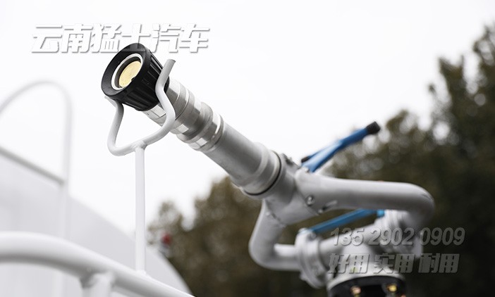 丙酮水溶液車,綠化噴灑車,市政環(huán)衛(wèi)車,10方灑水車,前噴后灑,泵進泵出,高壓水炮車,路面清洗車