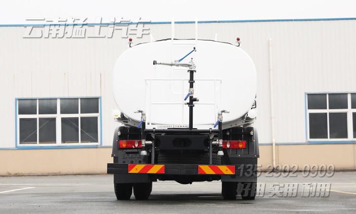 丙酮水溶液車,綠化噴灑車,市政環(huán)衛(wèi)車,10方灑水車,前噴后灑,泵進泵出,高壓水炮車,路面清洗車