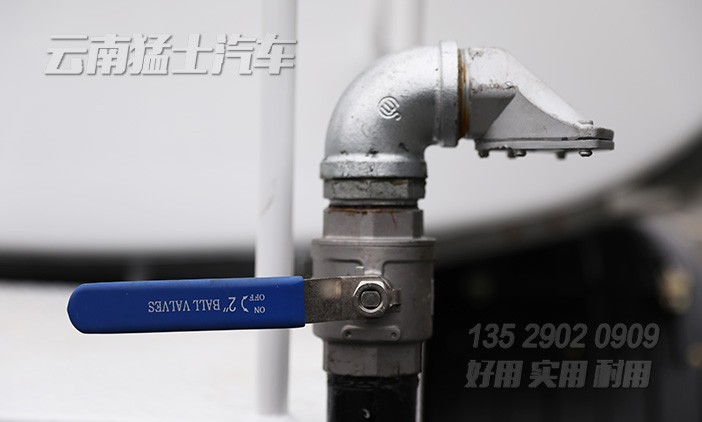 丙酮水溶液車,綠化噴灑車,市政環(huán)衛(wèi)車,10方灑水車,前噴后灑,泵進泵出,高壓水炮車,路面清洗車