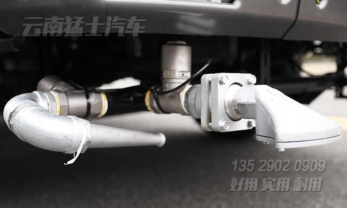 丙酮水溶液車,綠化噴灑車,市政環(huán)衛(wèi)車,10方灑水車,前噴后灑,泵進泵出,高壓水炮車,路面清洗車