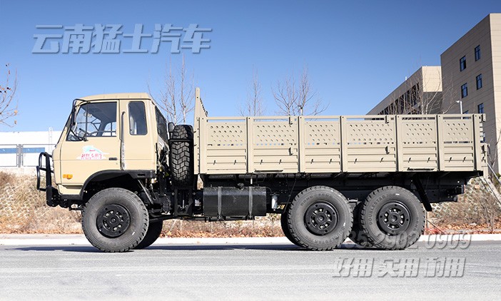 東風(fēng)153,EQ2102,EQ246,全驅(qū)越野車(chē),越野性能出眾的卡車(chē)