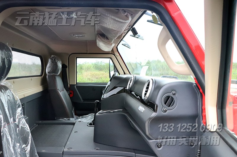 東風(fēng)猛士M50車(chē)輛內(nèi)部清潔注意事項(xiàng)