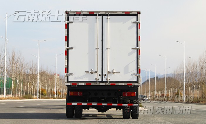 15方冷藏車(chē),冷鏈運(yùn)輸車(chē),保溫保鮮車(chē),鮮活水產(chǎn)品運(yùn)輸車(chē),藥品運(yùn)輸車(chē),肉類(lèi)冷凍車(chē)