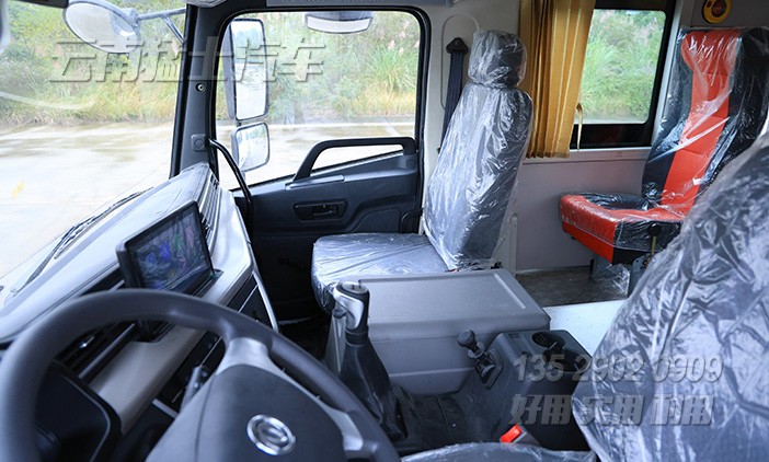 四驅(qū)客車,越野客車,23座客車,村村通,礦區(qū)通勤車,高底盤客車,觀光車